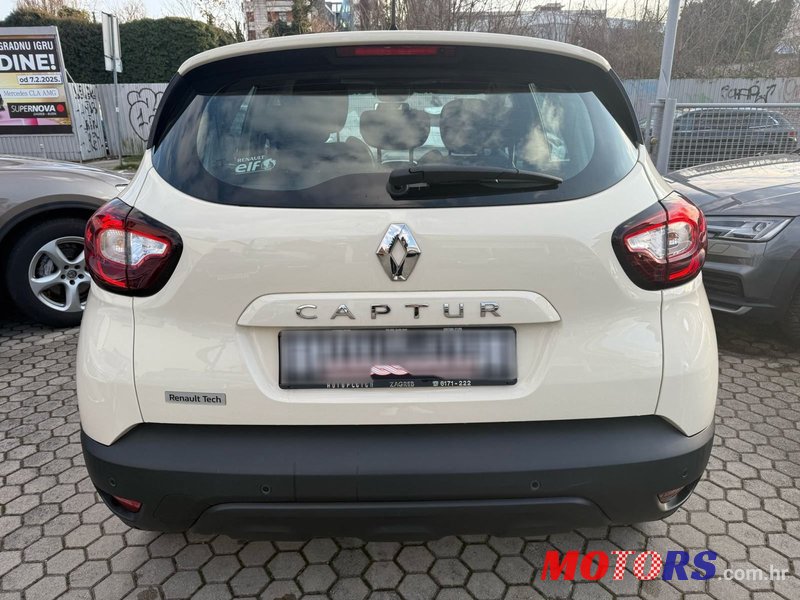 2019' Renault Captur Tce photo #6