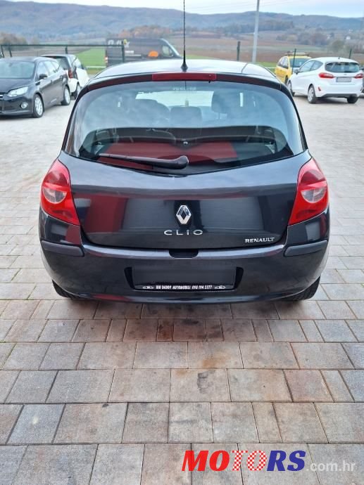 2007' Renault Clio 1,2 photo #4