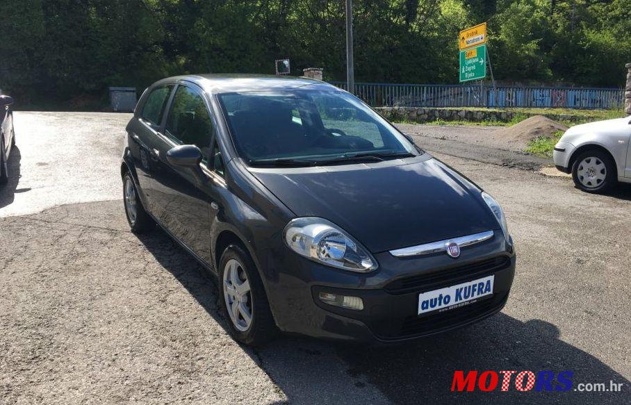 2010' Fiat Punto Evo 1,3 Multijet 16V photo #2
