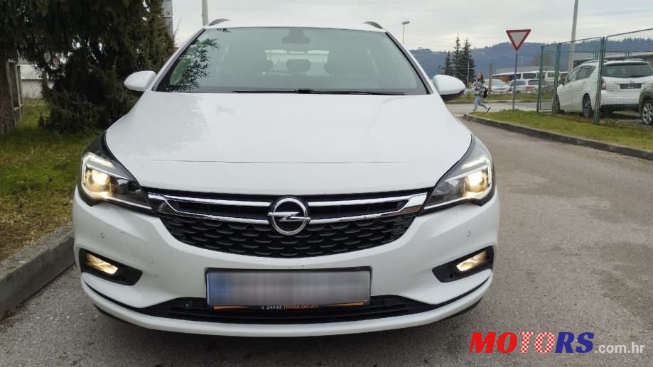 2018' Opel Astra Karavan photo #2