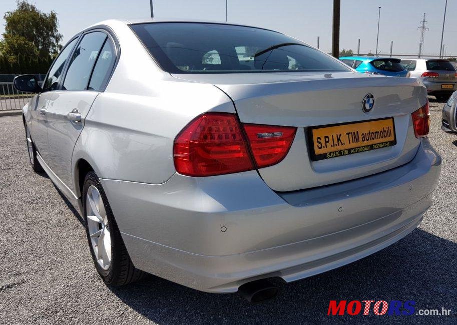 2011' BMW Serija 3 318D photo #2