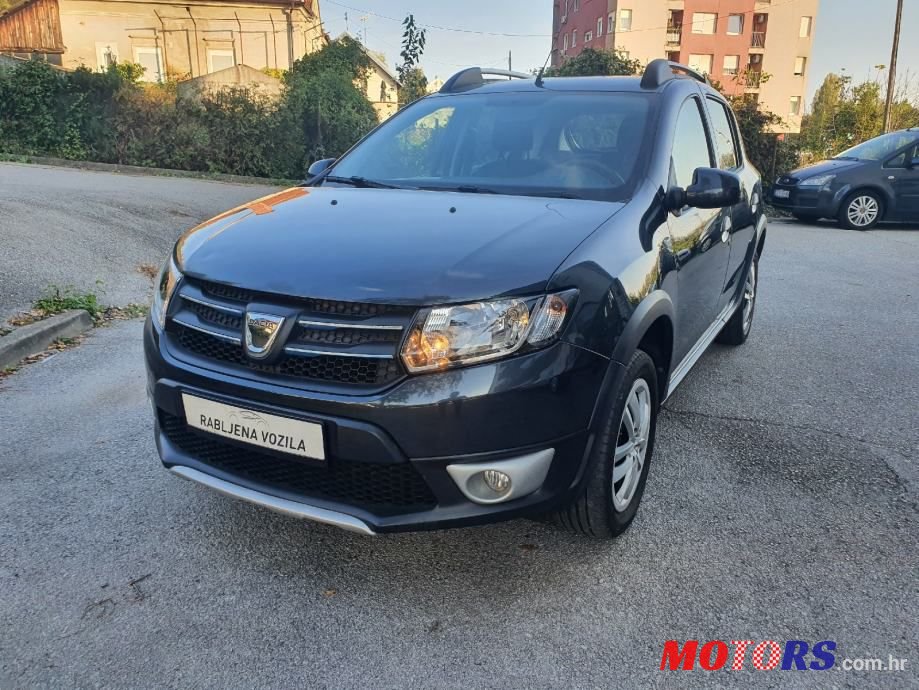 2016' Dacia Sandero photo #1