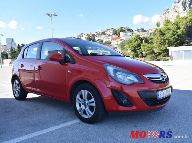 2014' Opel Corsa 1,3 Cdti photo #1