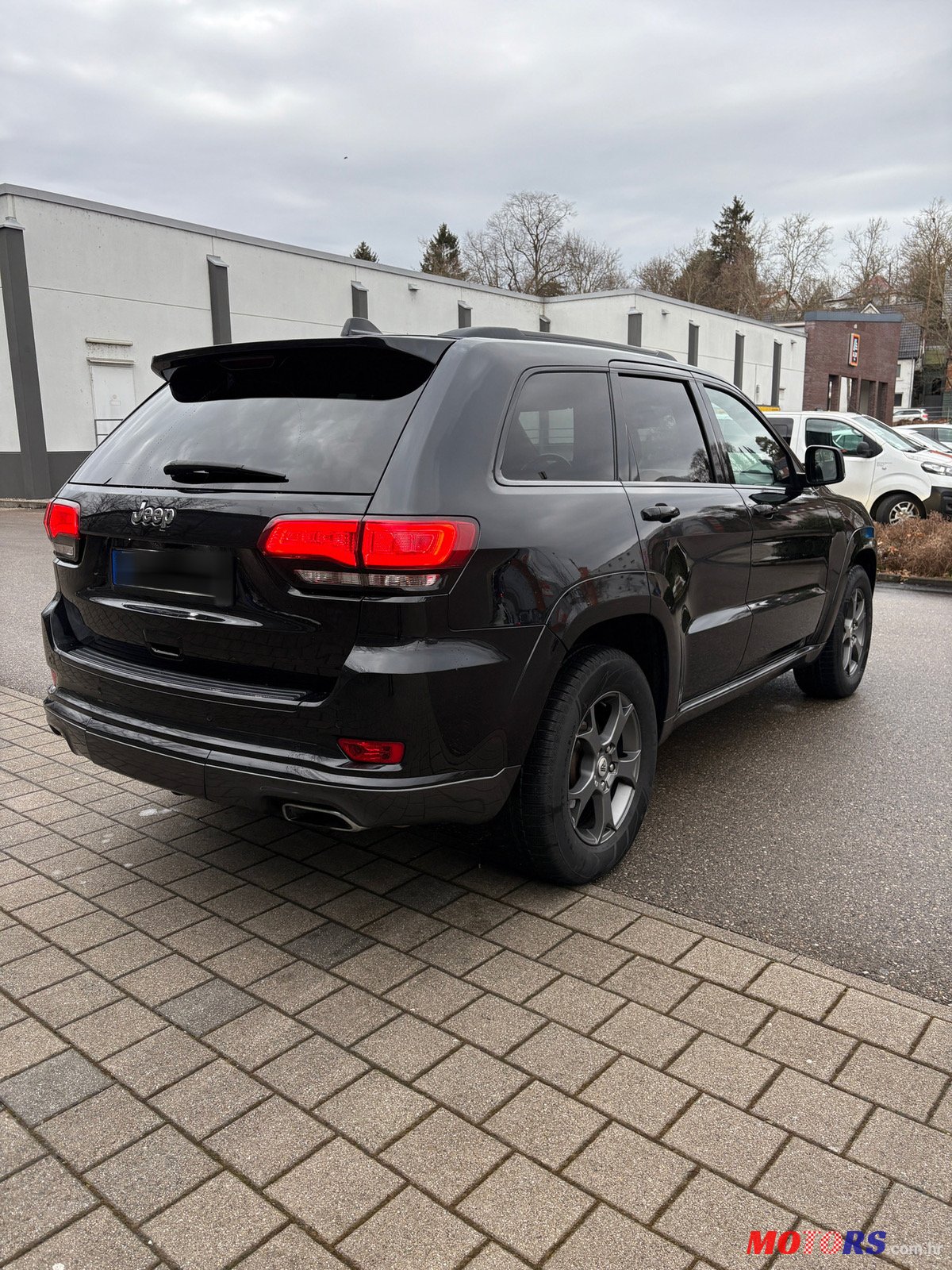 2015' Jeep Grand Cherokee photo #4