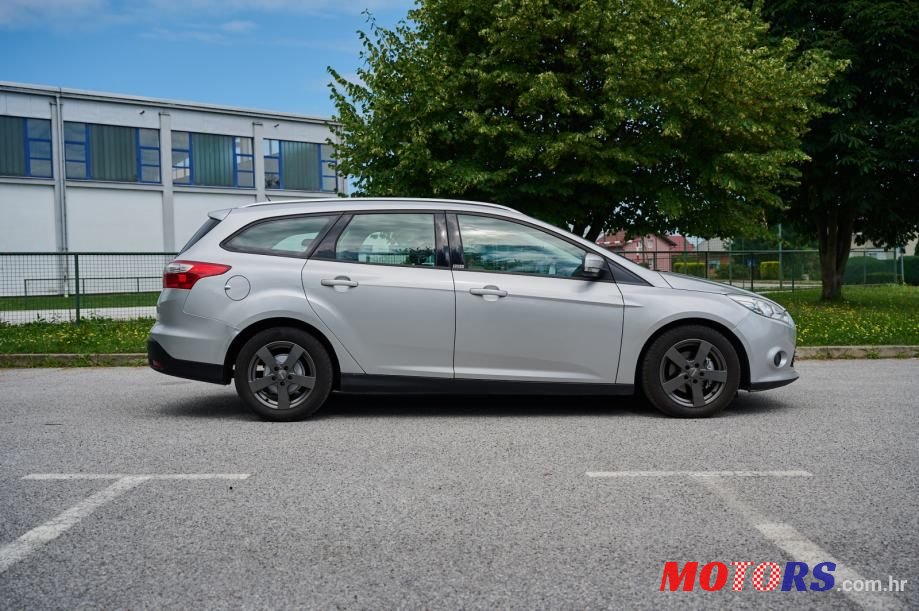 2013' Ford Focus Karavan photo #6