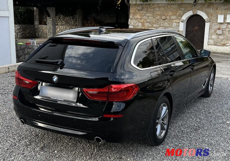 2019' BMW Serija 5 520D Touring photo #3