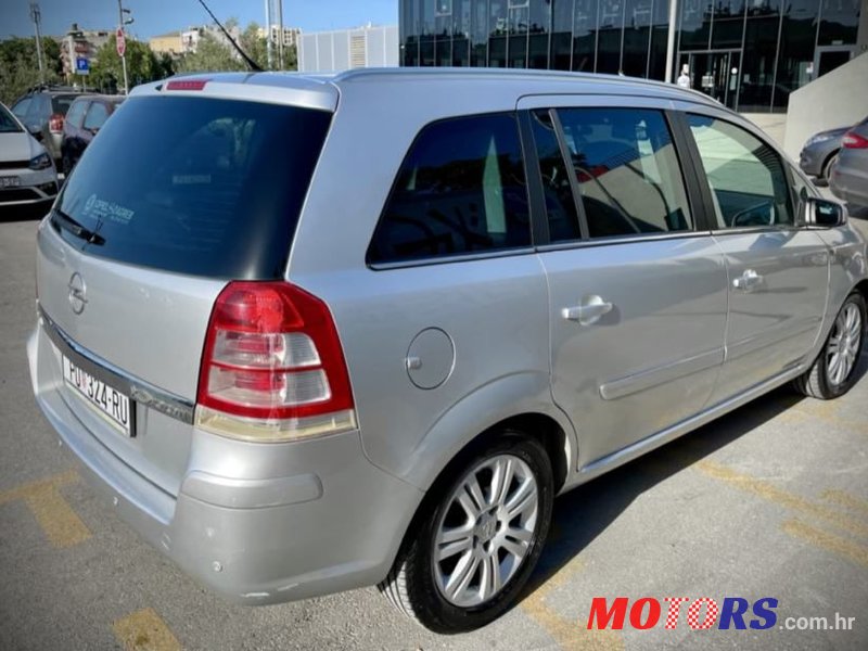 2008' Opel Zafira 1,9 Cdti photo #3