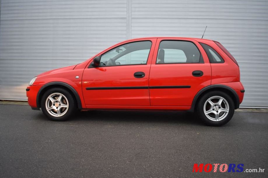 2004' Opel Corsa 1,3 Cdti photo #1