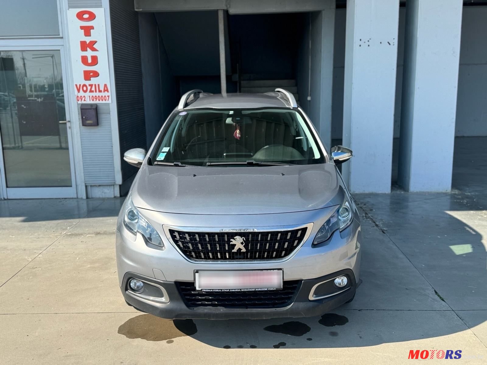 2019' Peugeot 2008 1.2 E-Thp photo #4