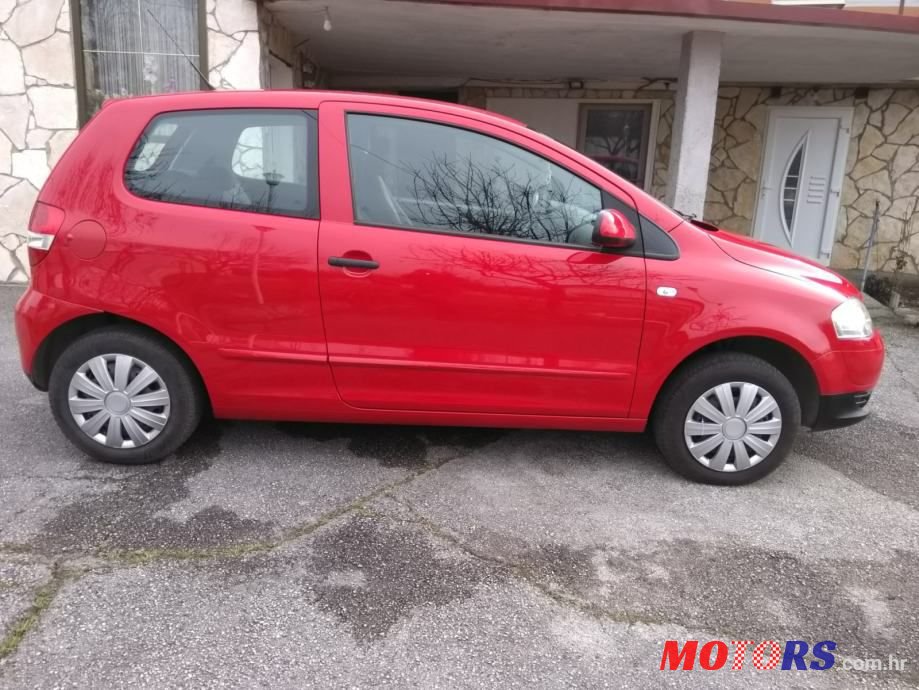 2010' Volkswagen Fox 1,2 photo #2