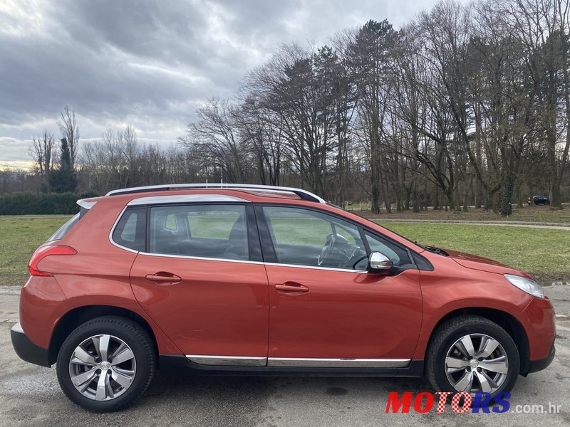 2015' Peugeot 2008 1,2 photo #3