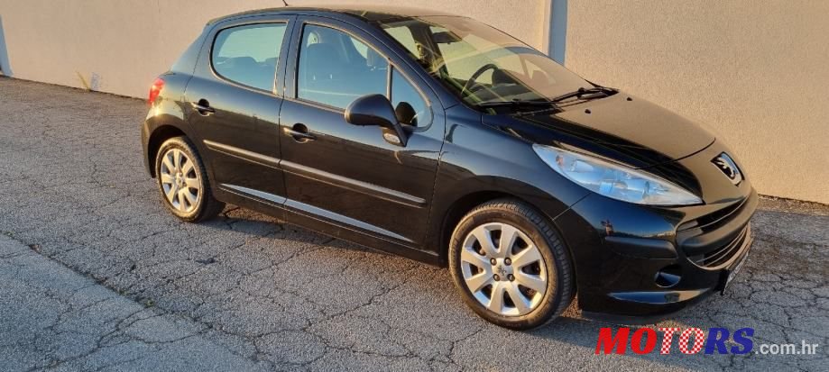 2007' Peugeot 207 1,6 Hdi photo #1