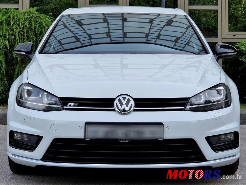 2015' Volkswagen Golf VII photo #4