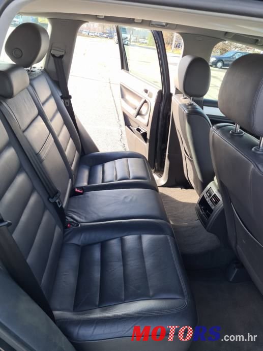 2004' Volkswagen Touareg 2,5 R5 Tdi photo #5