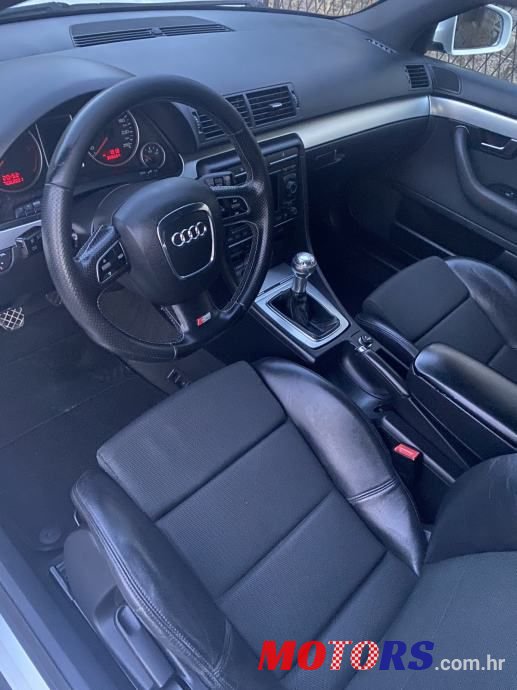 2007' Audi A4 Avant photo #2