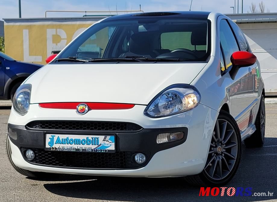 2010' Fiat Punto Evo photo #1
