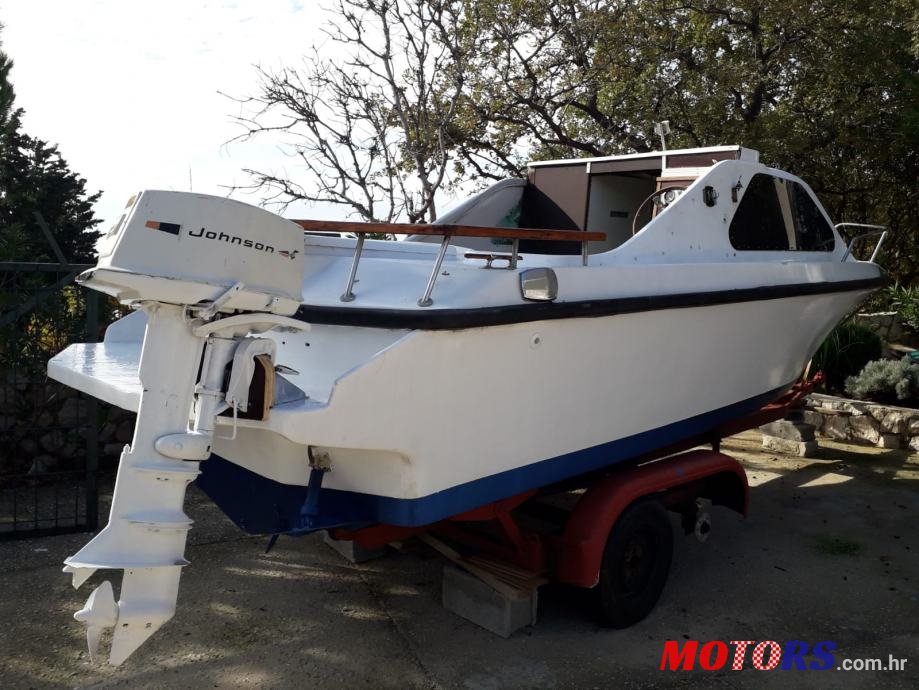 1975' Elan 540 photo #1