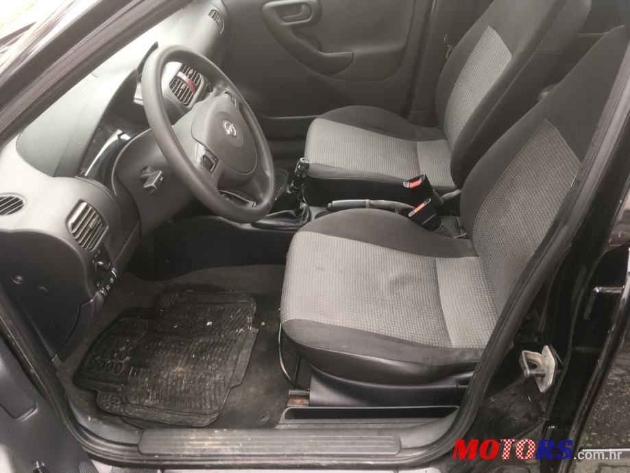 2005' Opel Corsa photo #5