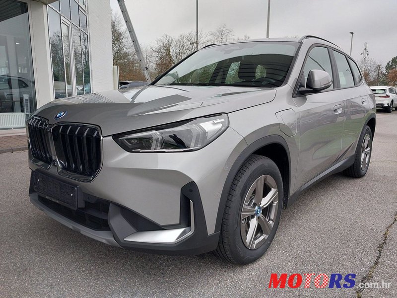 2023' BMW X1 Xdrive30E photo #3