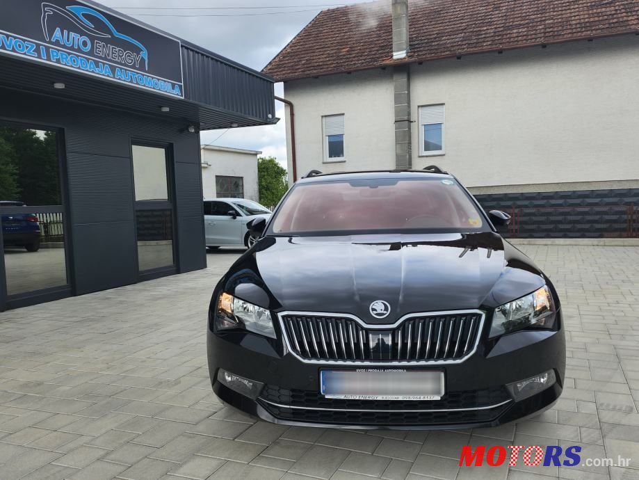 2019' Skoda Superb Combi photo #3