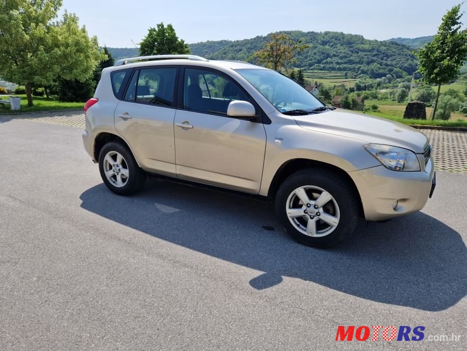 2006' Toyota RAV4 2,2 D-4D photo #4