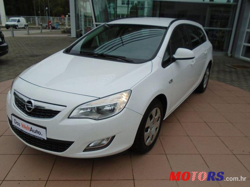 2012' Opel Astra Karavan 1,3 Cdti photo #1