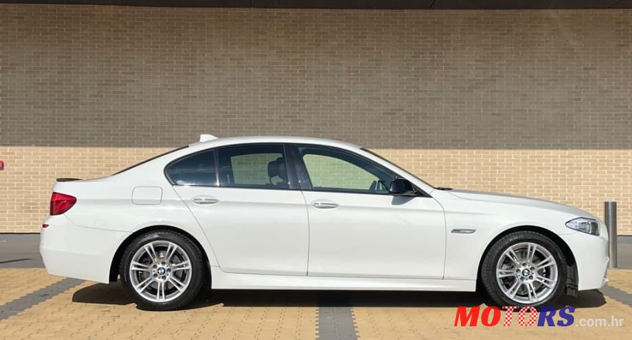 2012' BMW Serija 5 520D photo #6