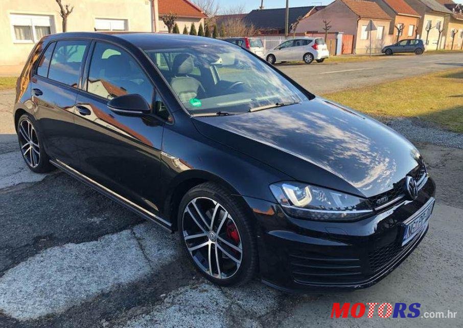 2014' Volkswagen Golf VII 2,0 Tdi Bmt photo #1