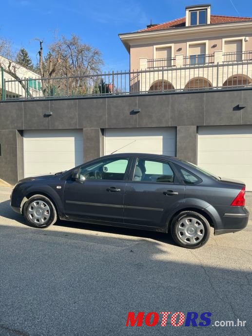 2006' Ford Focus photo #4