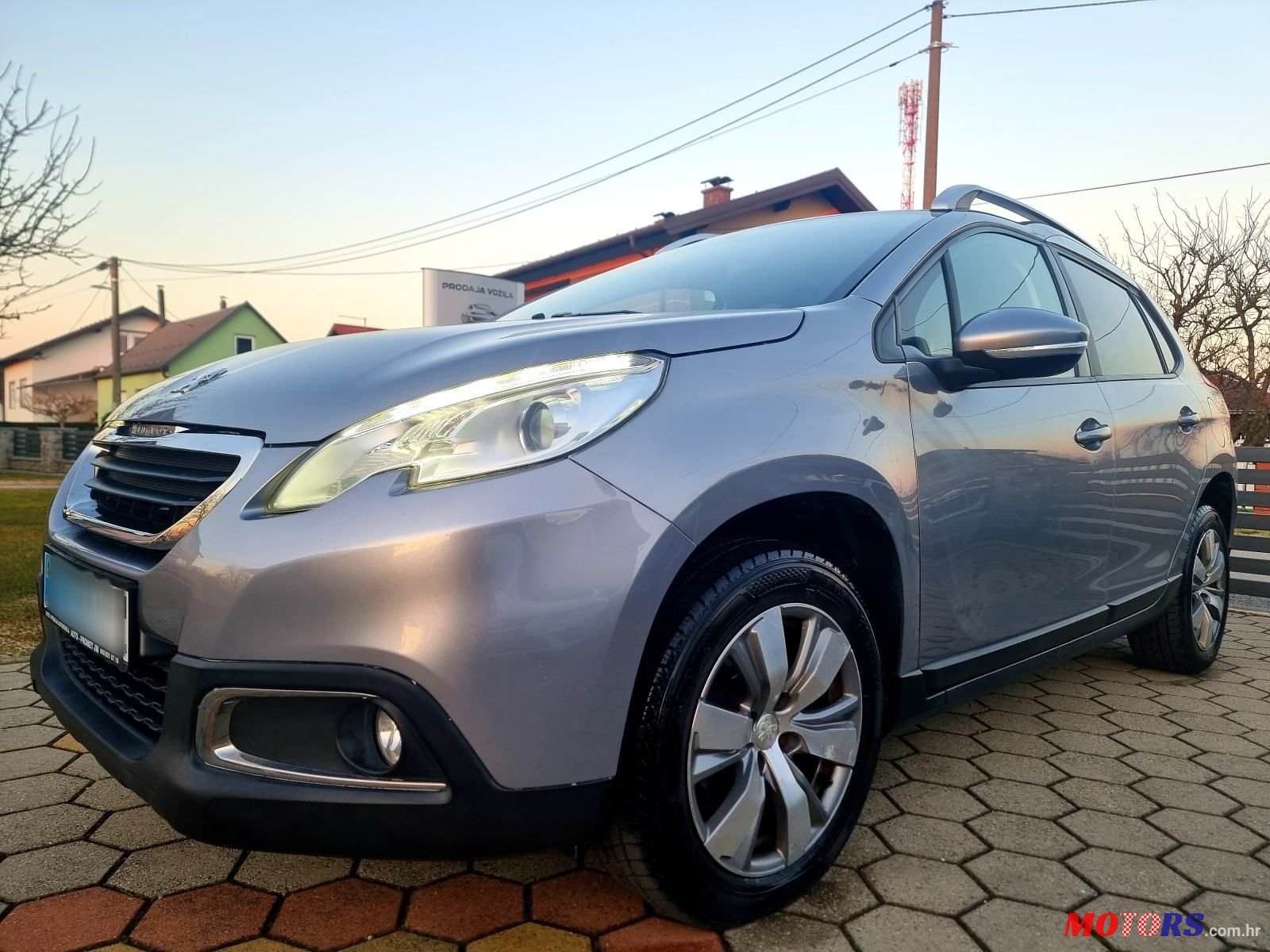 2014' Peugeot 2008 1,6 E-Hdi photo #2