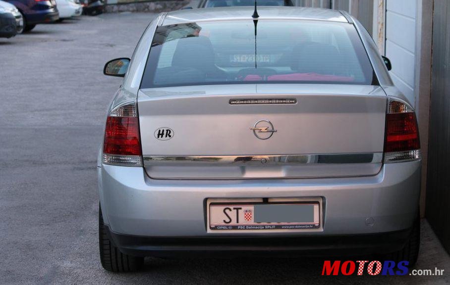 2004' Opel Vectra 2,2 photo #2