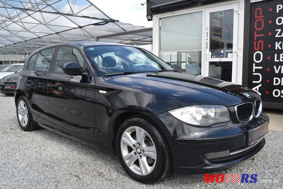 2011' BMW Serija 1 118D photo #3