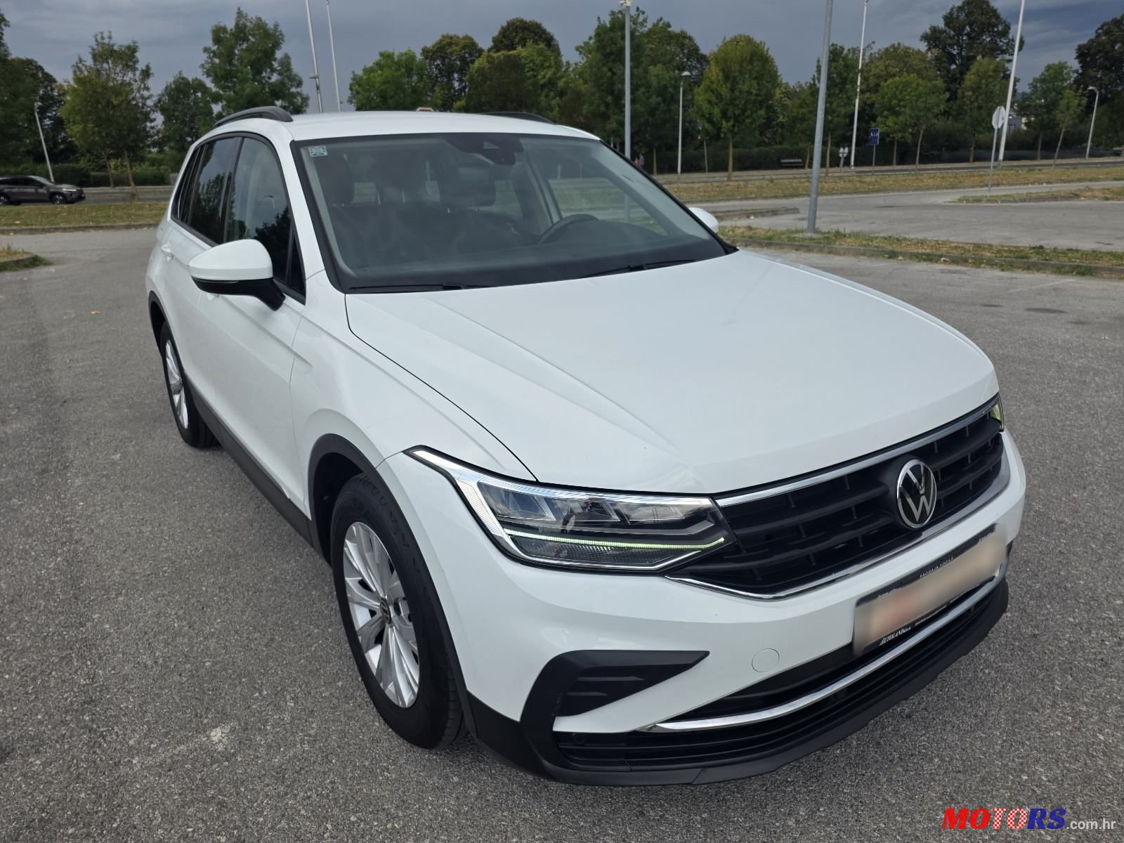 2022' Volkswagen Tiguan 2,0 photo #5
