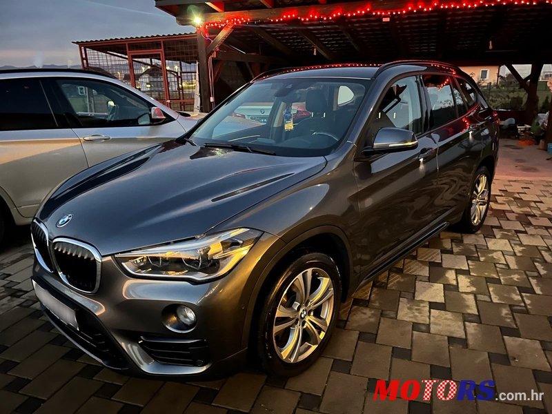2016' BMW X1 20D photo #2