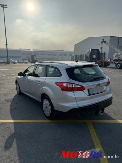 2013' Ford Focus Karavan photo #6