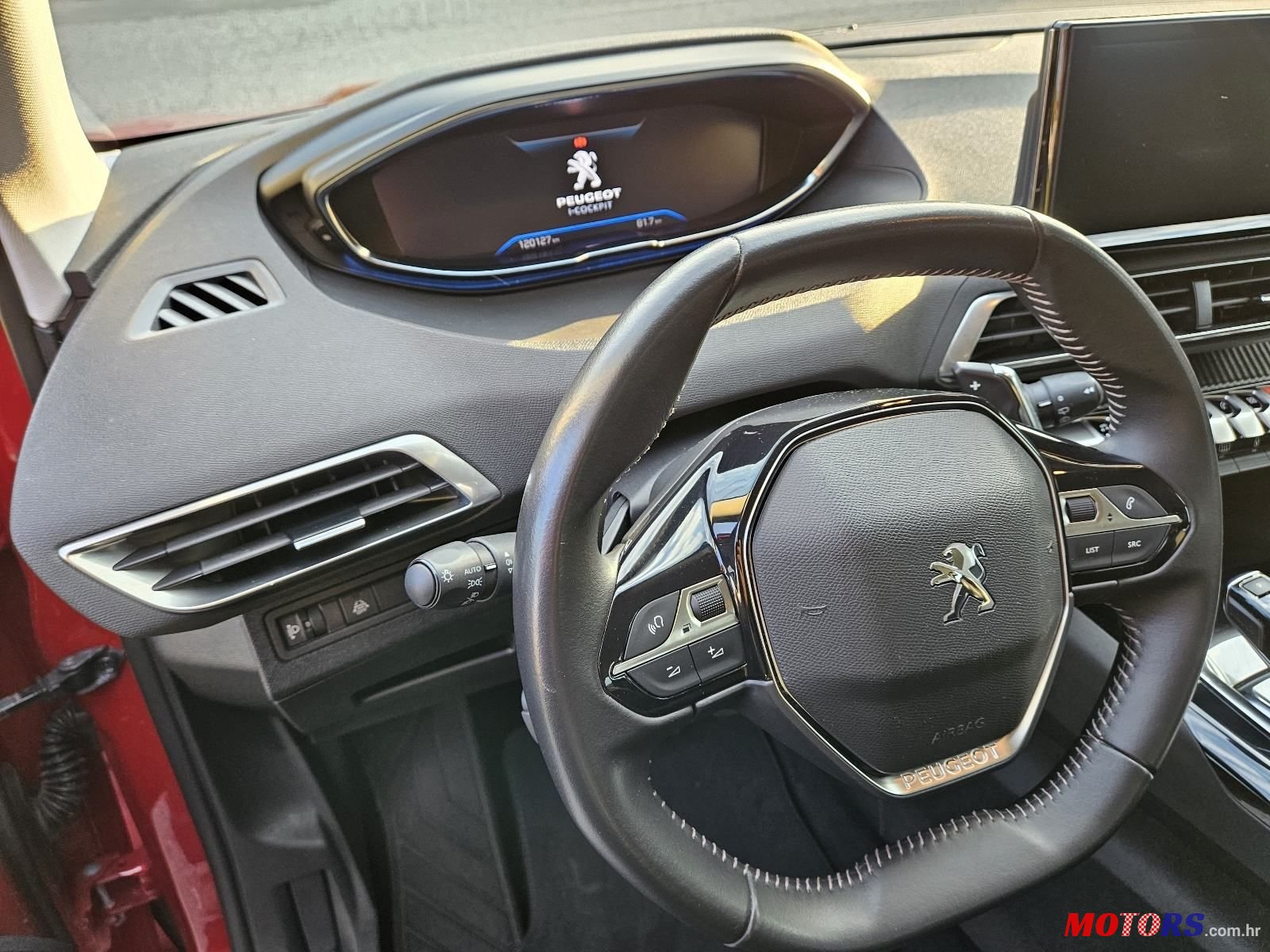2021' Peugeot 5008 1,5 Bluehdi photo #4