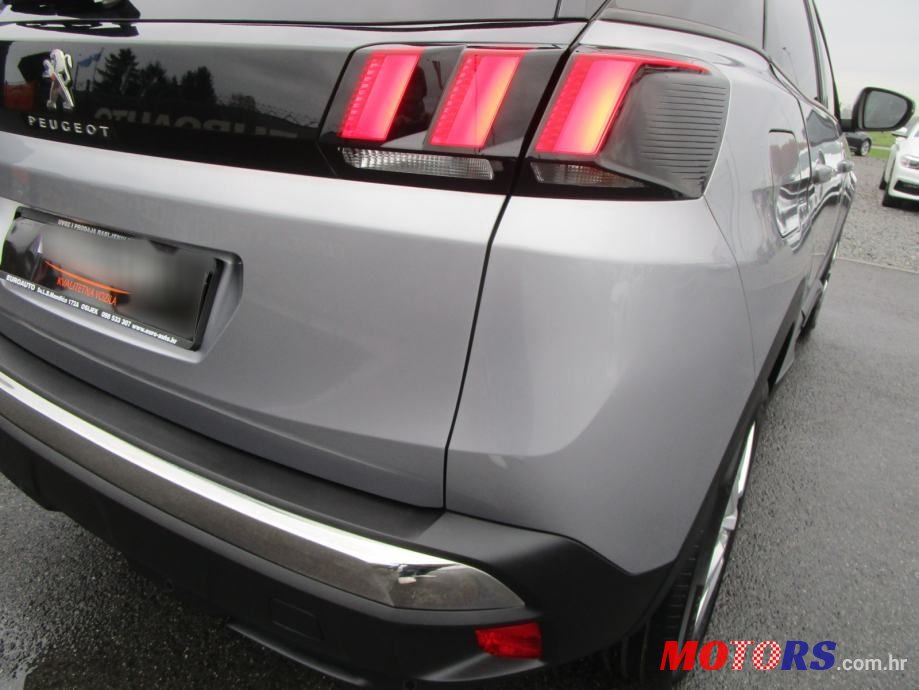 2018' Peugeot 3008 photo #5