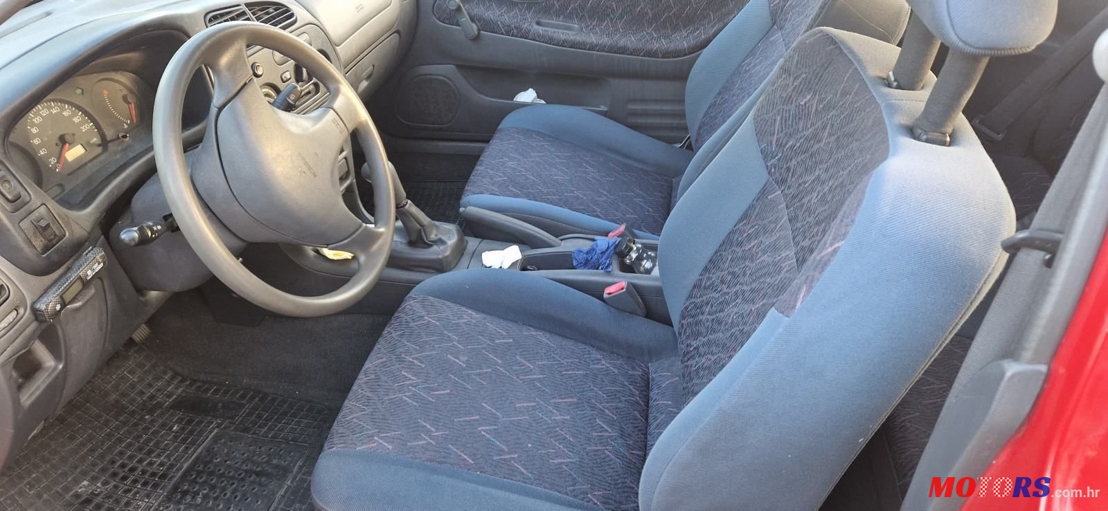 2000' Mitsubishi Colt 1,3 Gli photo #4