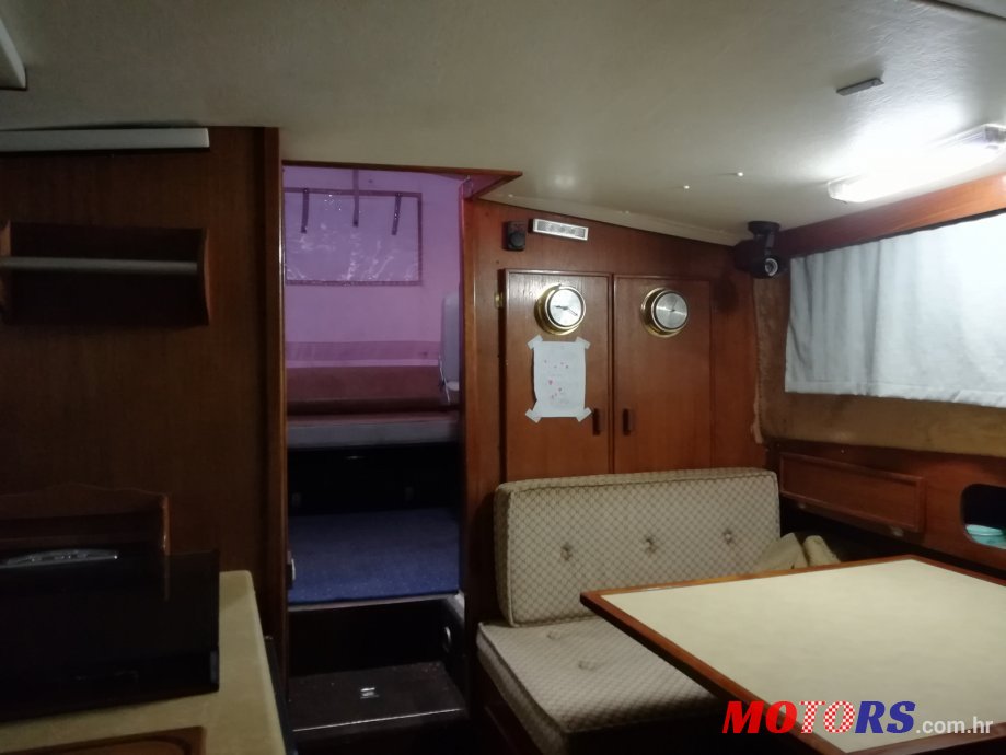 1986' Fairline Favorit photo #1