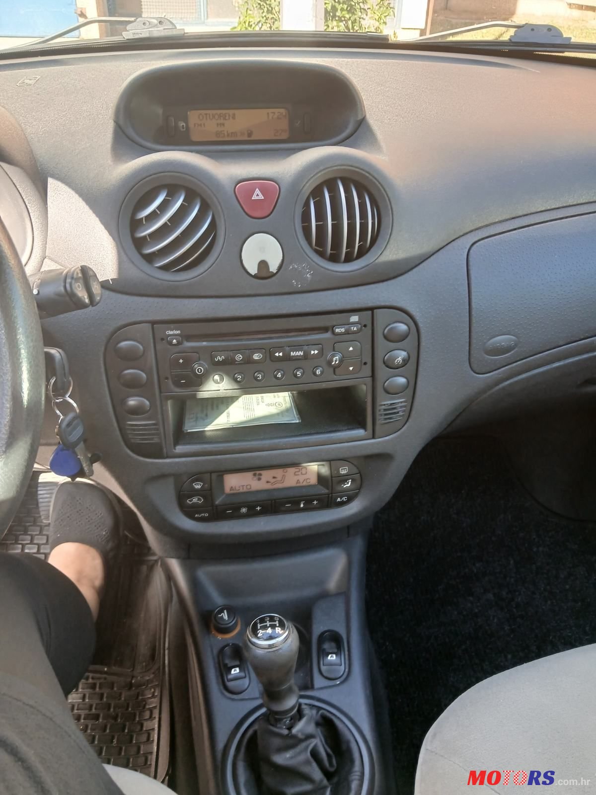 2004' Citroen C3 1,4 I photo #4