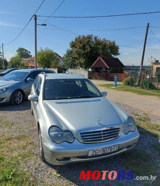 2005' Mercedes-Benz C-Klasa T-Model 220 T Classic photo #1