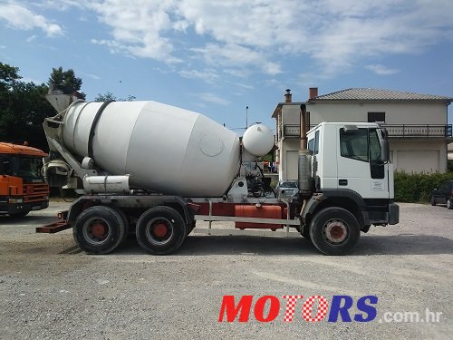 2001' Iveco photo #1