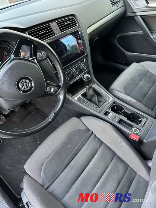 2017' Volkswagen Golf VII Variant photo #6