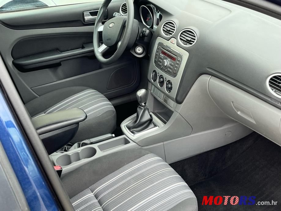 2011' Ford Focus 1,8 photo #6