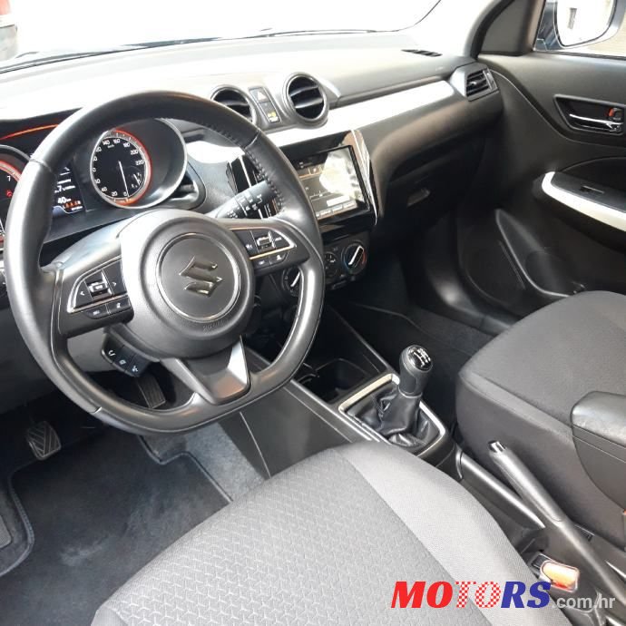 2021' Suzuki Swift 1.2 Hybrid Gl+ photo #5