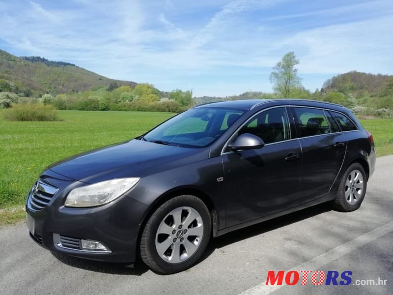 2012' Opel Insignia Karavan photo #1