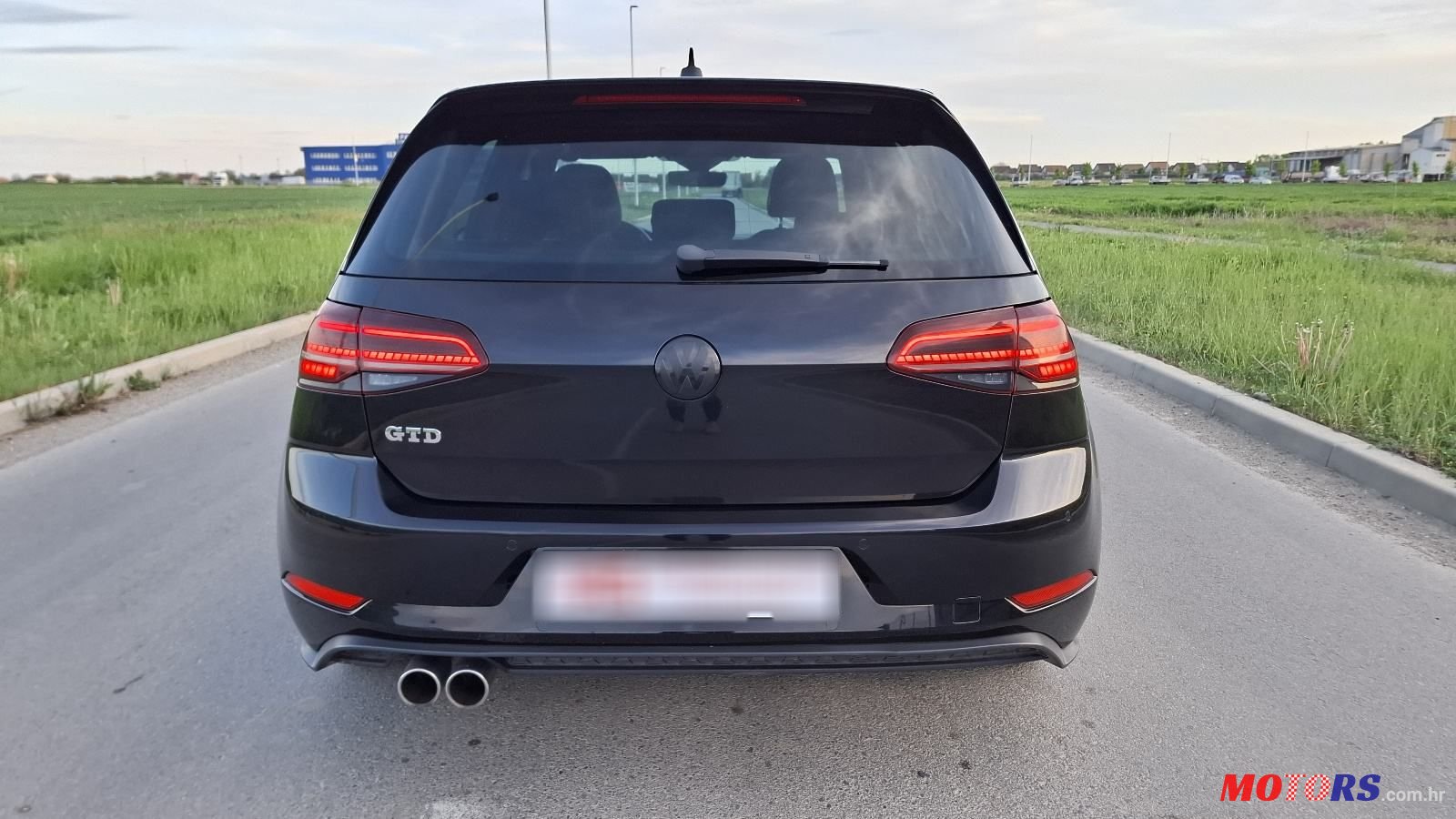 2017' Volkswagen Golf VII 2,0 Gtd photo #5