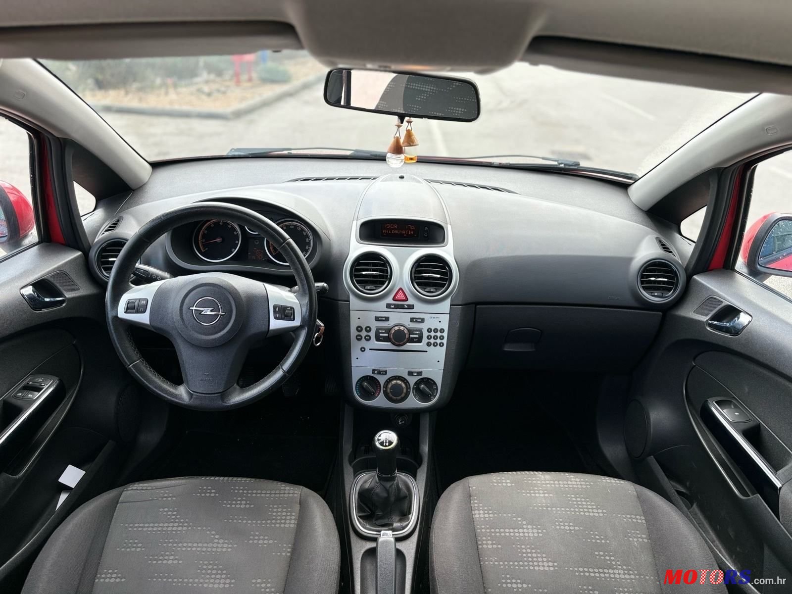 2012' Opel Corsa 1,4 16V photo #6