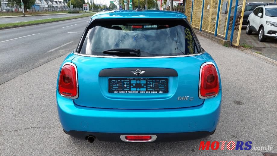 2015' MINI One D photo #6