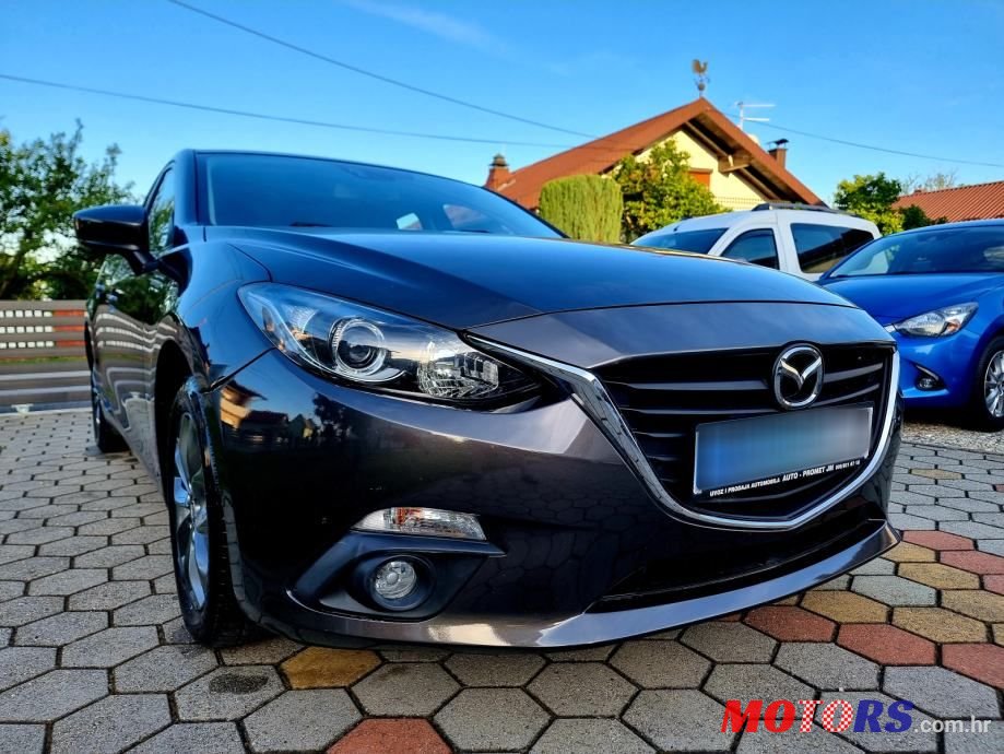 2014' Mazda 3 G100 Challenge photo #3